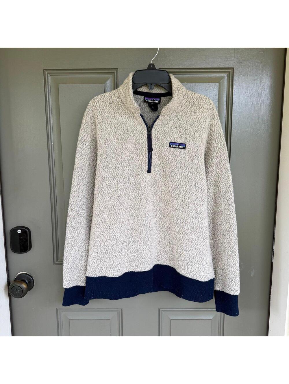 Patagonia‎ Women's Woolyester Fleece 1/4 Zip Pullover - Oatmeal/Navy Size Medium